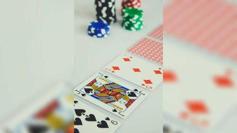 Cơ bản về Hướng dẫn cách chơi Baccarat trực tuyến